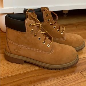 Kids timberlands size 3